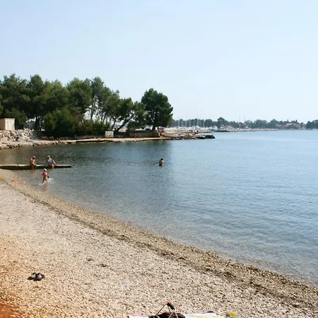 Apartamento With A Parking Space Novigrad - 2551