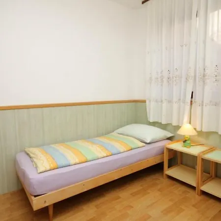With A Parking Space Novigrad - 2551 Apartamento